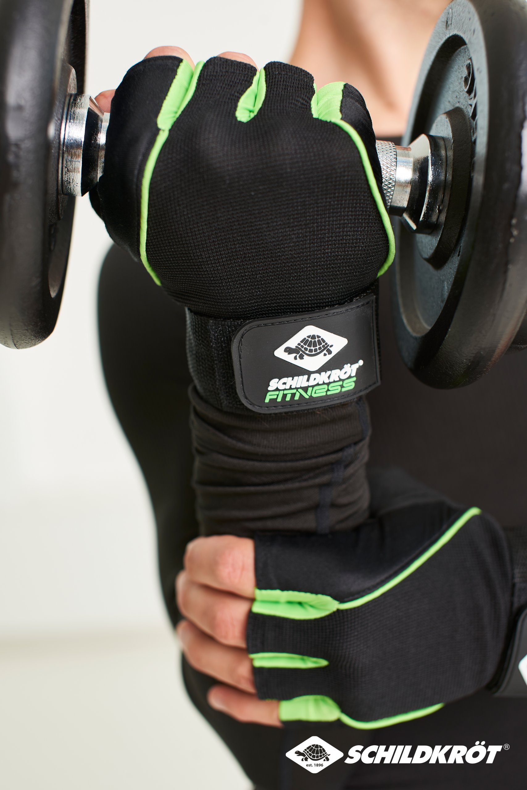 960154_FitnessHandschuhe_Pro_Image_5_Male_mit_Logo